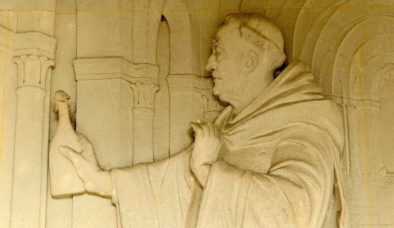 bas-relief-dom-perignon